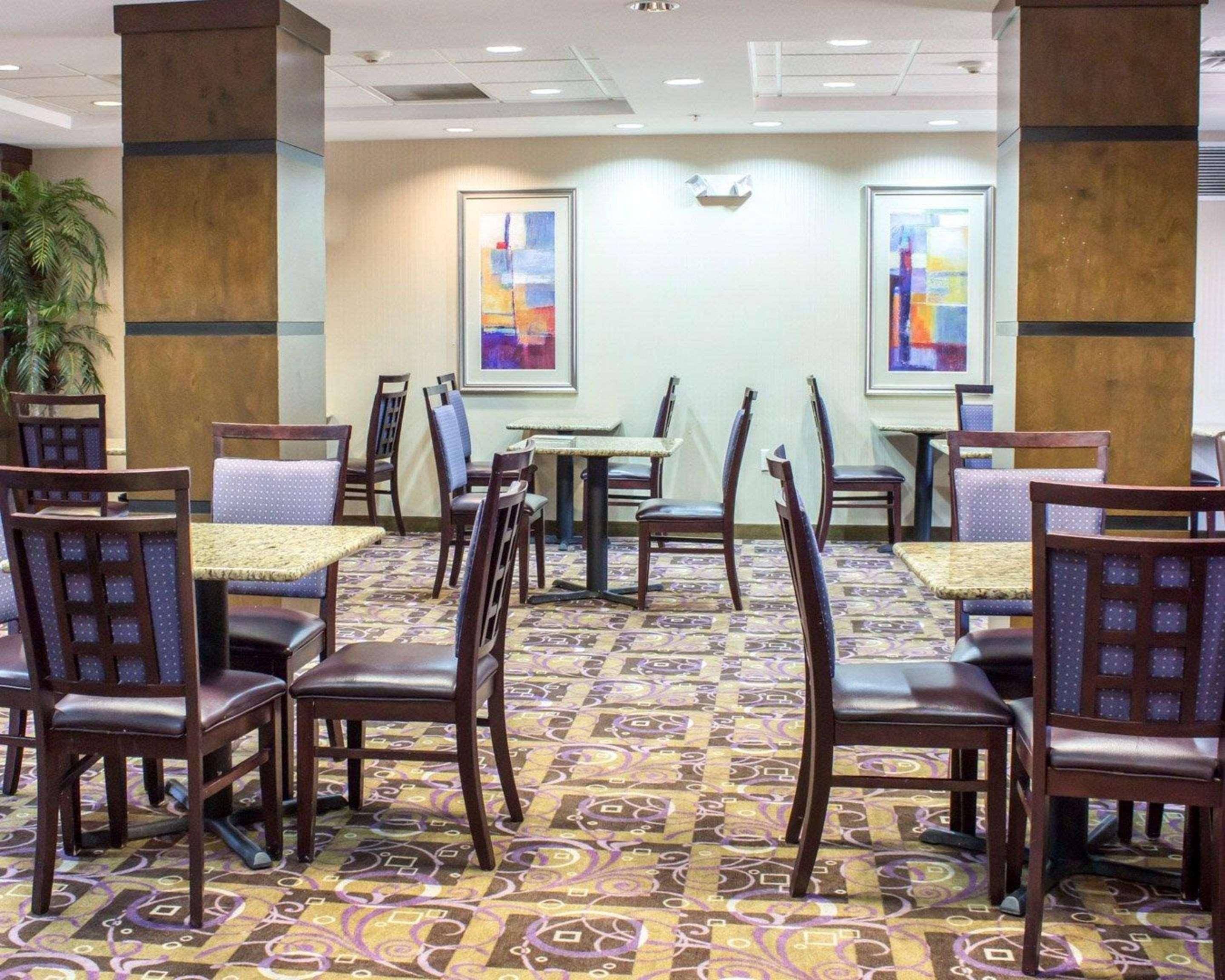 Comfort Hotel 3*